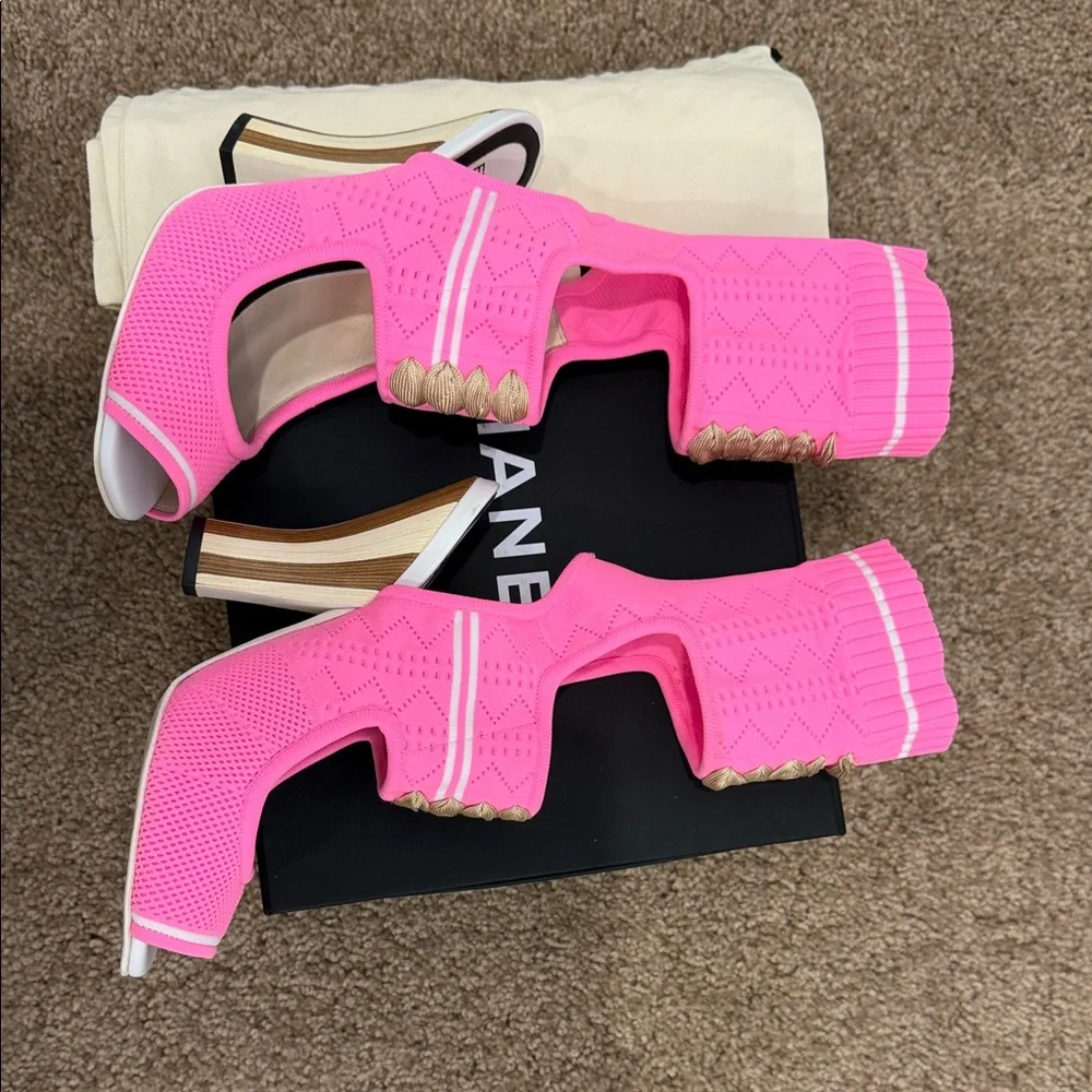 Fendi Pink Mesh Sock Heels – Size 37 – Worn Once